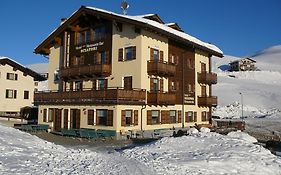 Hotel Sciatori Livigno Exterior photo