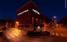 Hotel La Stella D'Italia Modena Exterior photo