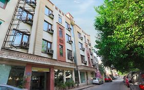 Hotel Blessings On Road Near New Delhi Railway Station Paharganj Exterior photo