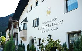 Hotel Gasthof Goldenes Lamm Varna Exterior photo