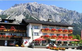 Hotel Der Brueckenhof Ramsau Ramsau am Dachstein Exterior photo