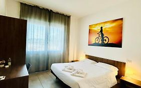 Hotel Bed & Bike Cesena Exterior photo