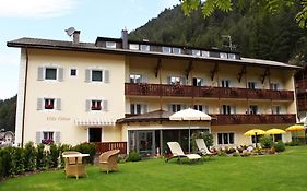 Hotel Christeinerhof Santa Cristina Val Gardena Exterior photo