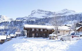 Baerghuus Axalp Ostello Exterior photo