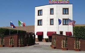 Hotel Motel Flower Novi Ligure Exterior photo