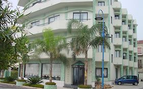 Hotel Ristorante Miramare Marina di Gioiosa Ionica Exterior photo