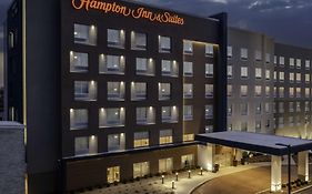 Hampton Inn & Suites Indianapolis West Speedway Exterior photo