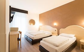 Hotel Rudy Riva del Garda Room photo