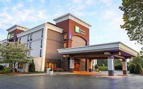 Holiday Inn Express Burlington, An Ihg Hotel Exterior photo