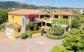 Hotel Lu Pitrali San Teodoro  Exterior photo