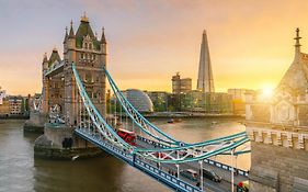 Tower Bridge Rainbow Suites Londra Exterior photo