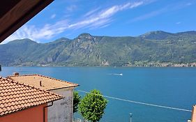 Frontelago Lago Di Como Bed and Breakfast Mandello del Lario Room photo