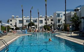 Kefalonitis Hotel Apartments Paphos Exterior photo