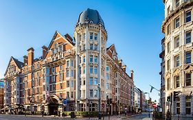 Radisson Blu Hotel, London Bloomsbury Exterior photo