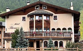 Hotel Flora Livigno Exterior photo