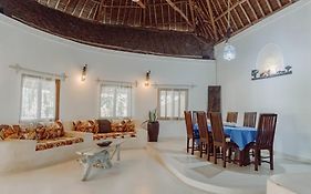 Baobab Village Watamu Exterior photo