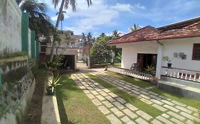 Paradise Hostel Galle Exterior photo