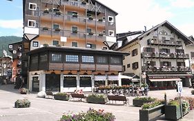 Residence Hotel Sport Campiglio Madonna Exterior photo