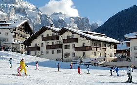 Residence Cesa Rives Selva di Val Gardena Exterior photo