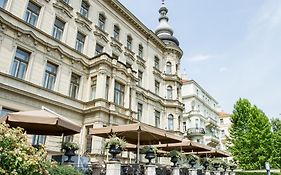 Le Palais Art Hotel Praga Exterior photo