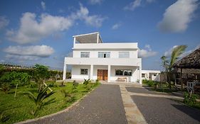 Appartamento White House Watamu Exterior photo