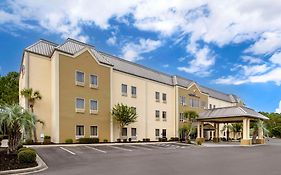 Comfort Suites At The University Conway Exterior photo