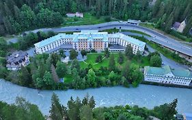 Scuol Palace - Culture, Nature & Health Aparthotel Exterior photo