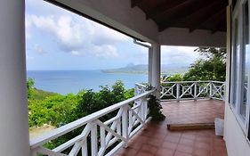 Cozy Private Room Retreat Ac, Near Airport, Beach And Dining A Quiet Escape Vieux Fort Saint Lucia Exterior photo