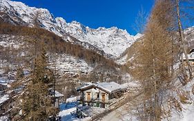 Locanda4 Bed and Breakfast Valtournenche Exterior photo