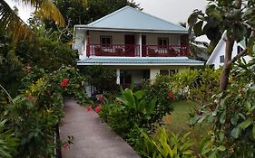 Lucy'S Guesthouse Isola di Isola di La Digue Exterior photo