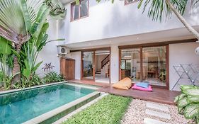 Du Ciel Villa By Betterplace Canggu Exterior photo