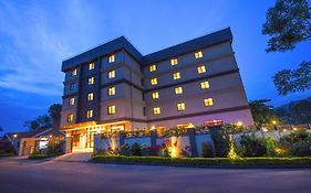 Best Western Plus The Athena Hotel Kampala Exterior photo