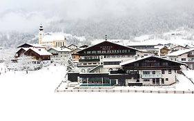 Hotel Sonnhof By Vitus Winkler Sankt Veit im Pongau Exterior photo