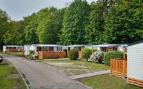 Hotel Knaus Campingpark Nuernberg Exterior photo