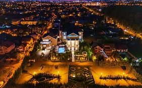 Hotel Tresor Le Palais Timisoara Exterior photo