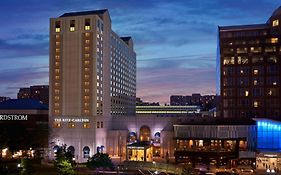 Hotel The Ritz Carlton, Pentagon City Arlington Exterior photo