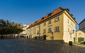 Hotel Archibald At The Charles Bridge Praga Exterior photo