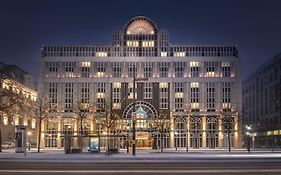 Vienna Marriott Hotel Exterior photo