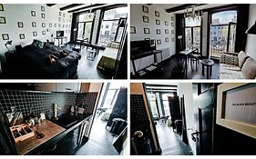 The Black Beauty Private Studio With Canal View Bed and Breakfast Amsterdam Exterior photo