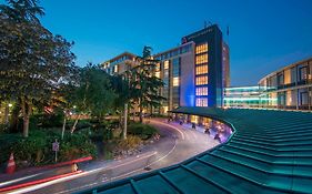 Apollo Hotel Amsterdam, a Tribute Portfolio Hotel Exterior photo