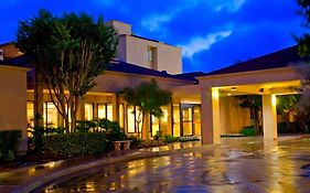 Hotel Courtyard By Marriott San Antonio Airport Exterior photo