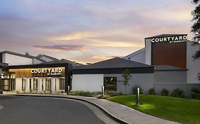 Hotel Courtyard By Marriott Bakersfield Exterior photo