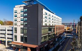 Hotel Aloft Atlanta At The Battery Atlanta Exterior photo