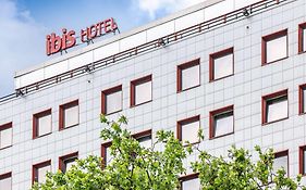 Hotel Ibis Berlin Messe Exterior photo