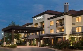 Hotel Courtyard By Marriott Tulsa Central Exterior photo