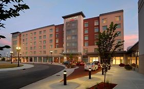 Hotel Courtyard By Marriott Muncie At Horizon Convention Center Exterior photo