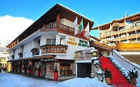 Hotel Olimpia Cortina dʼAmpezzo Exterior photo