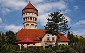 Hotel Am Wasserturm Pension Bad Muskau Exterior photo