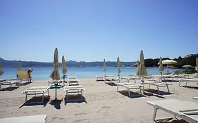 Godo Beach Hotel Baja Sardinia Exterior photo
