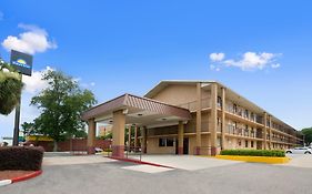 Days Inn Pensacola North Exterior photo